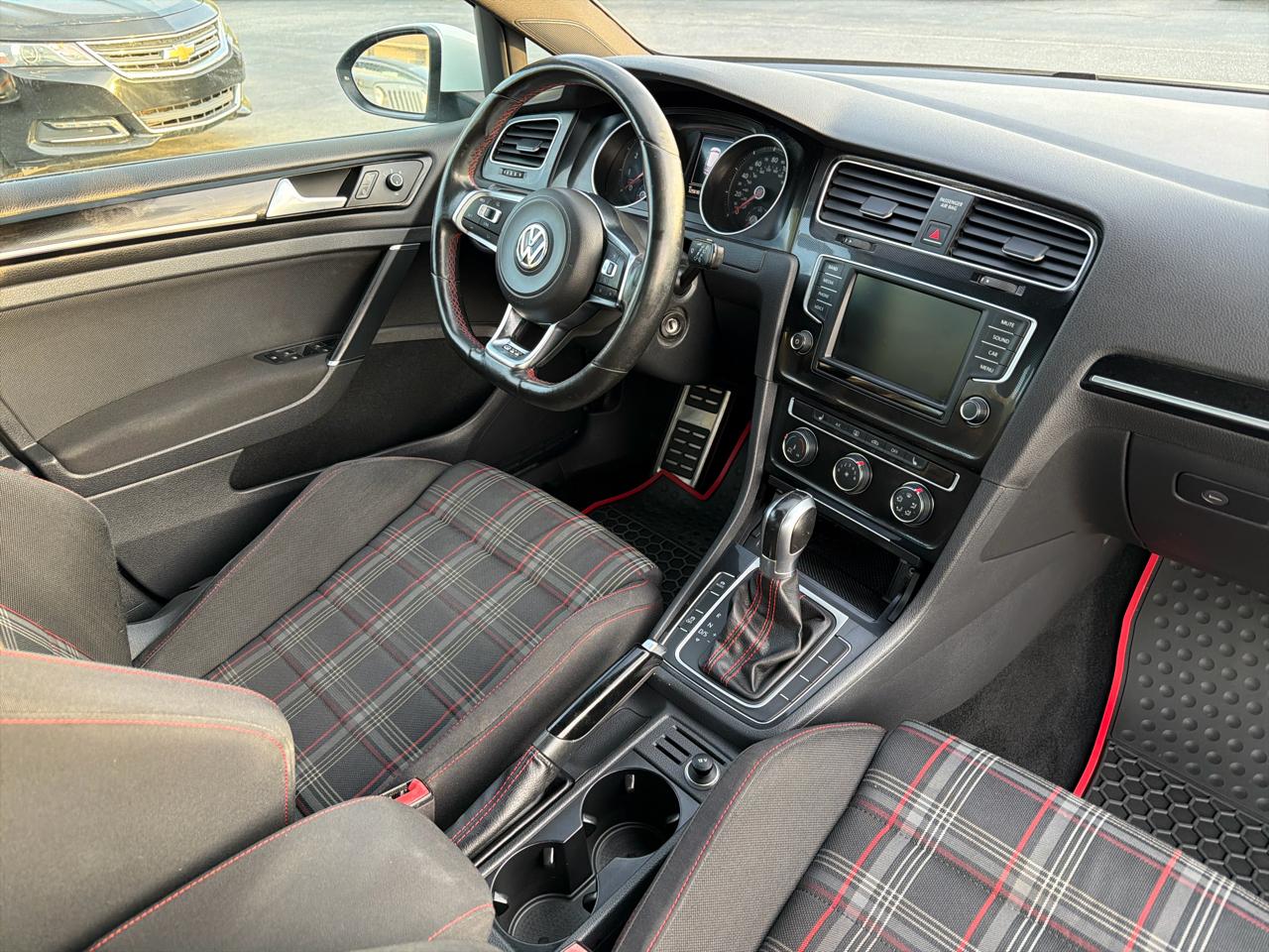 Volkswagen Golf GTI 4dr HB DSG Autobahn 2016