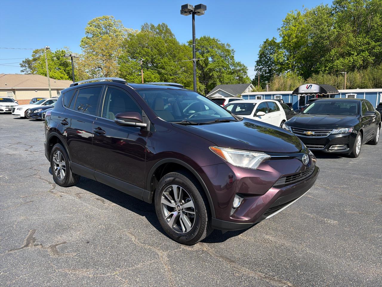 Toyota RAV4 FWD 4dr XLE (Natl) 2016