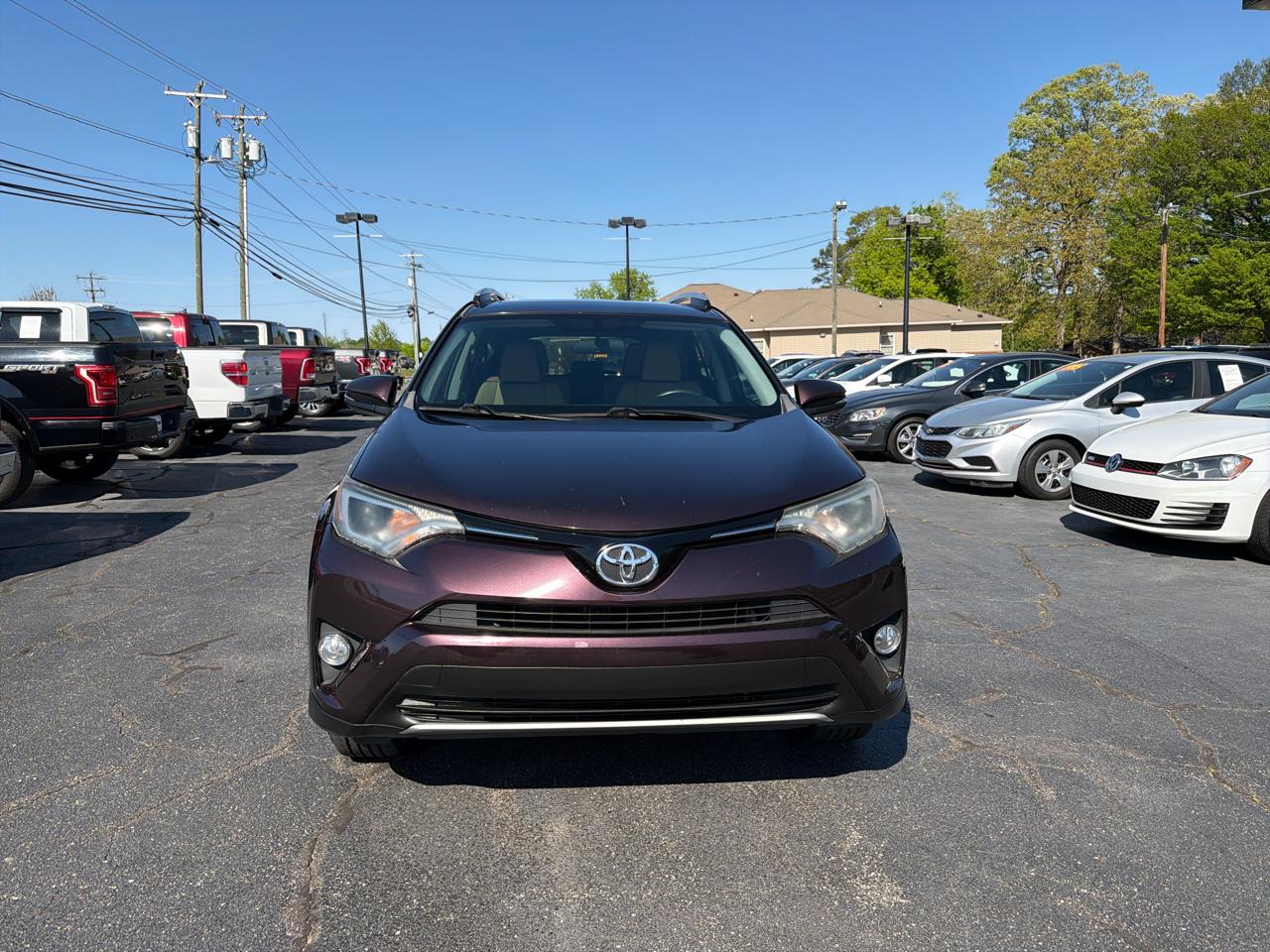 Toyota RAV4 FWD 4dr XLE (Natl) 2016