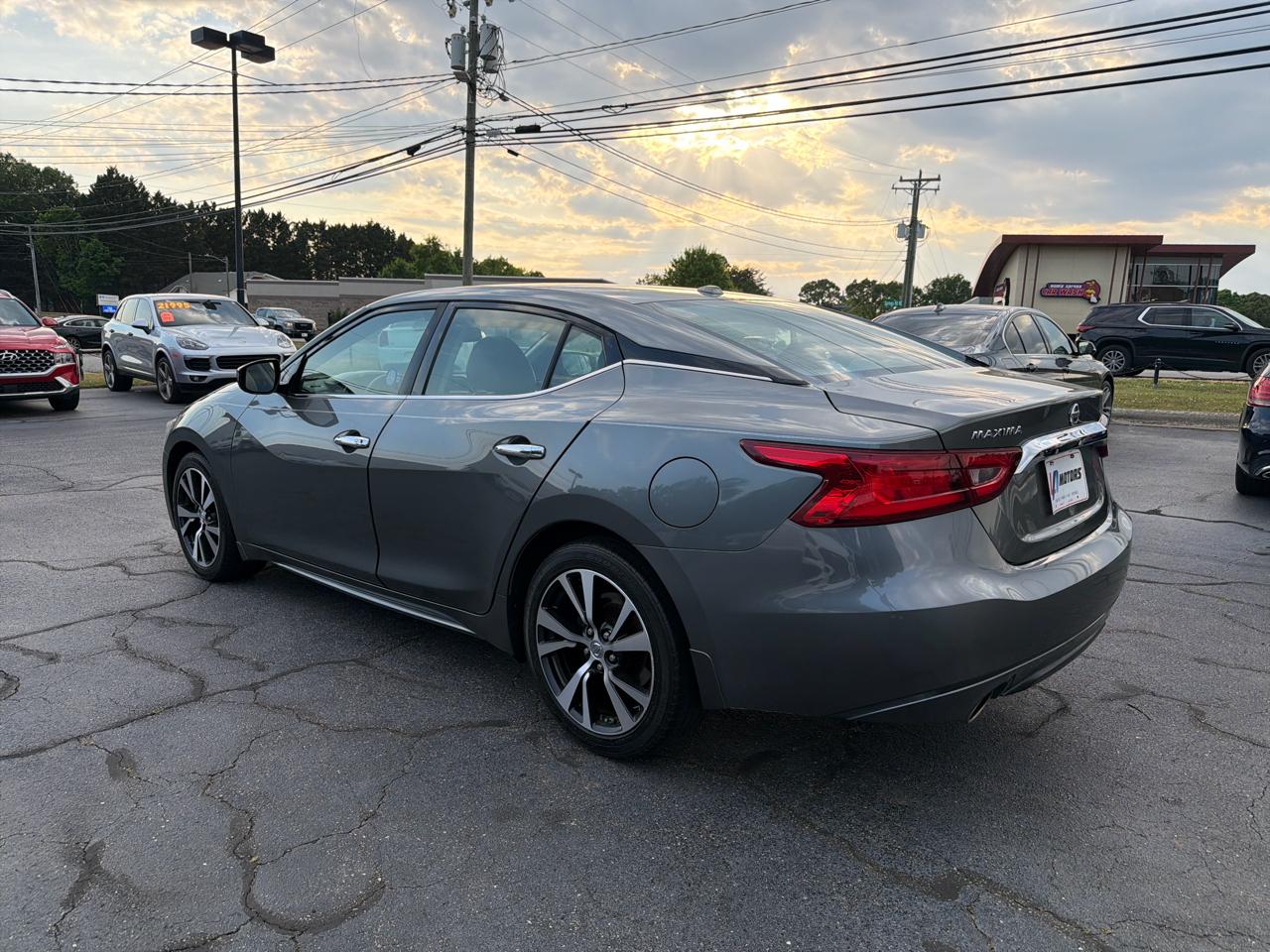 Nissan Maxima 4dr Sdn 3.5 S 2016