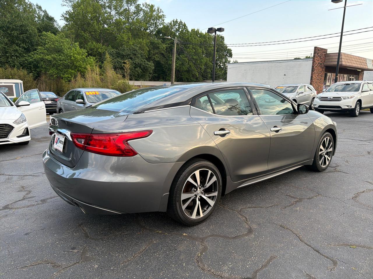 Nissan Maxima 4dr Sdn 3.5 S 2016