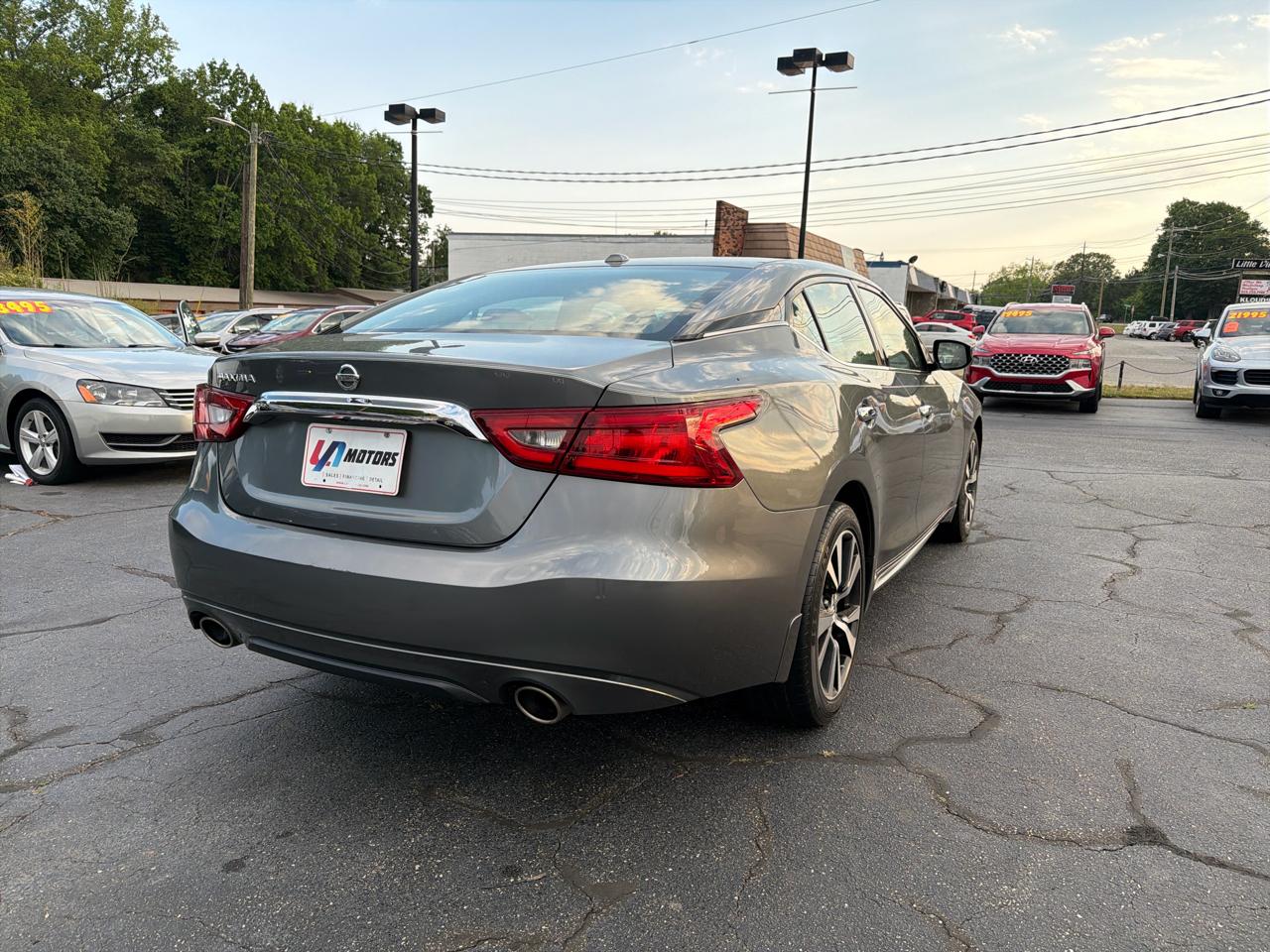 Nissan Maxima 4dr Sdn 3.5 S 2016