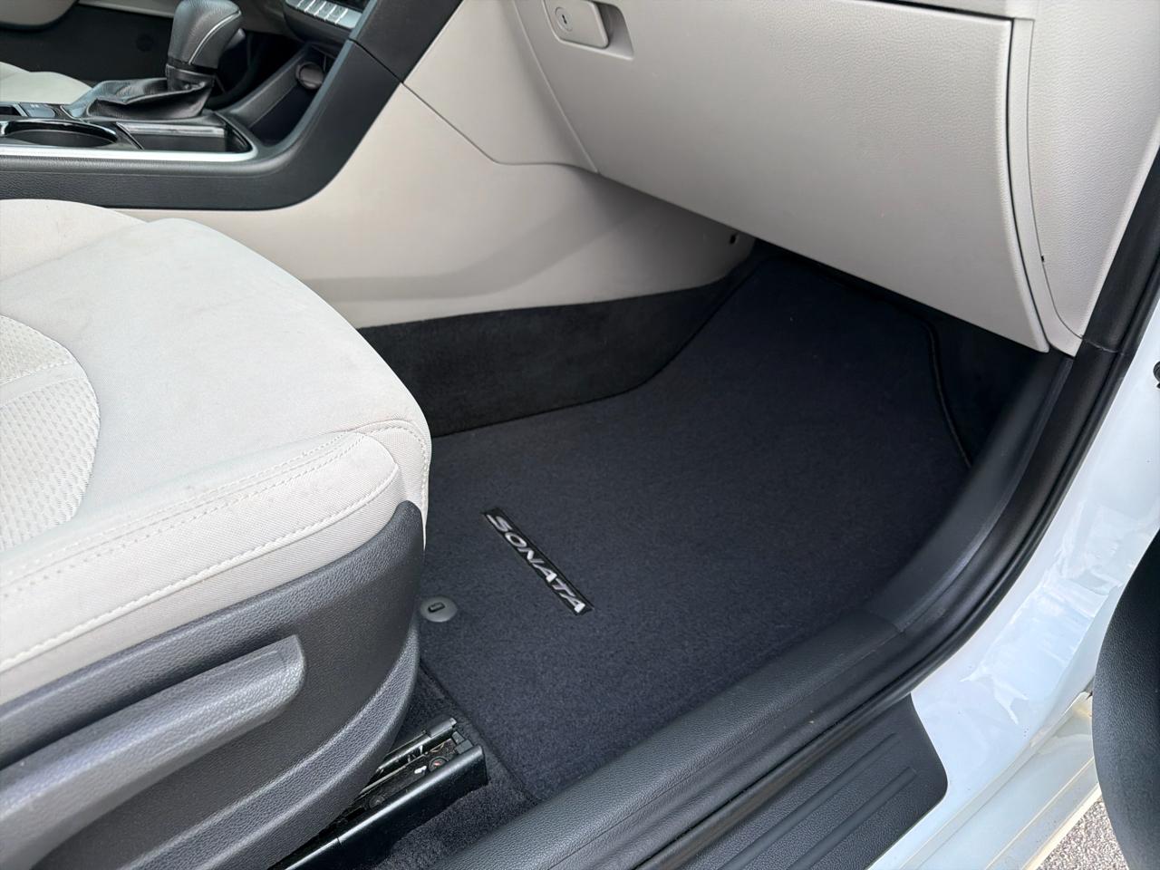 Hyundai Sonata SE 2.4L 2019