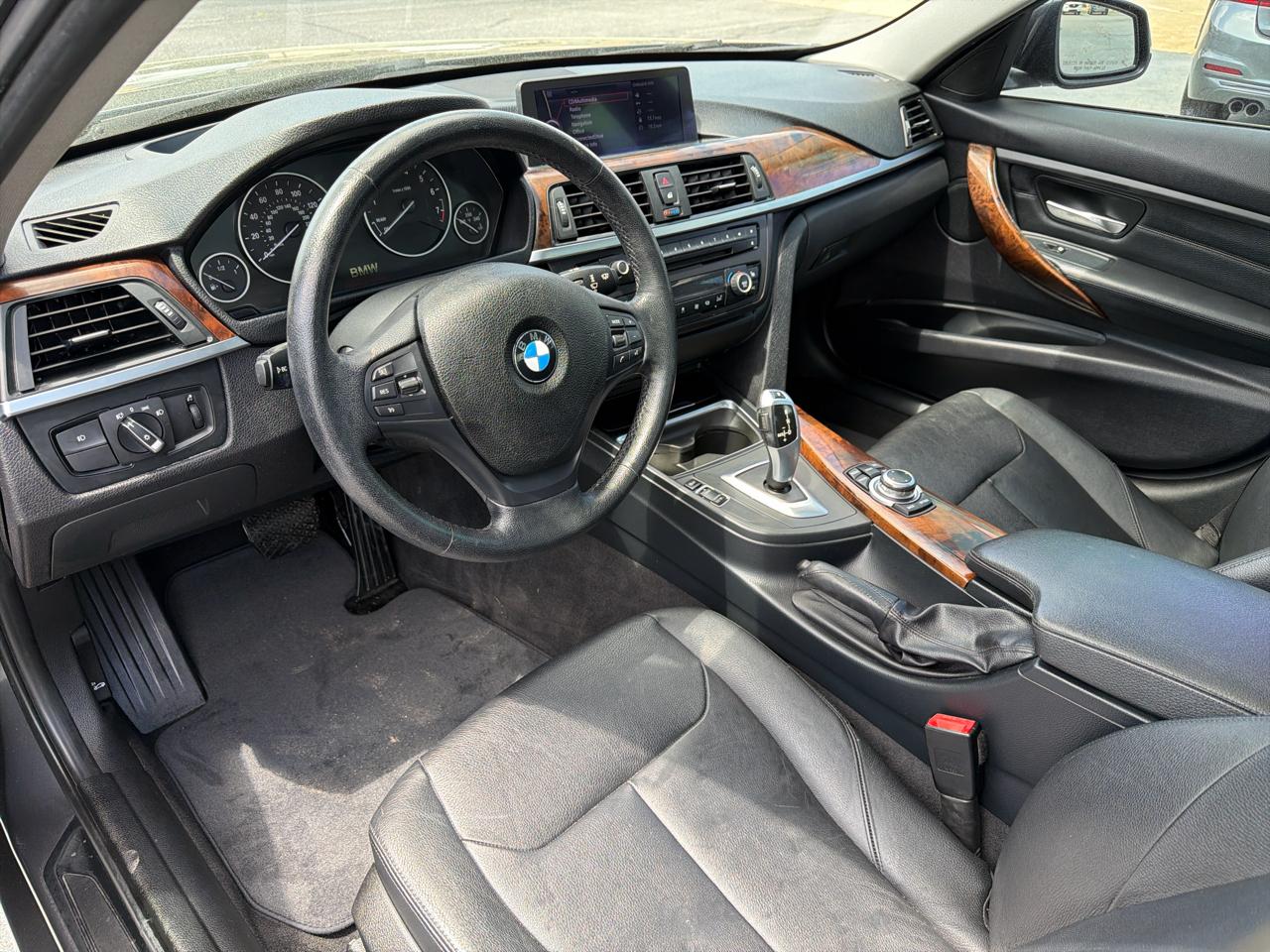 BMW 3 Series 4dr Sdn 328i xDrive AWD SULEV 2013