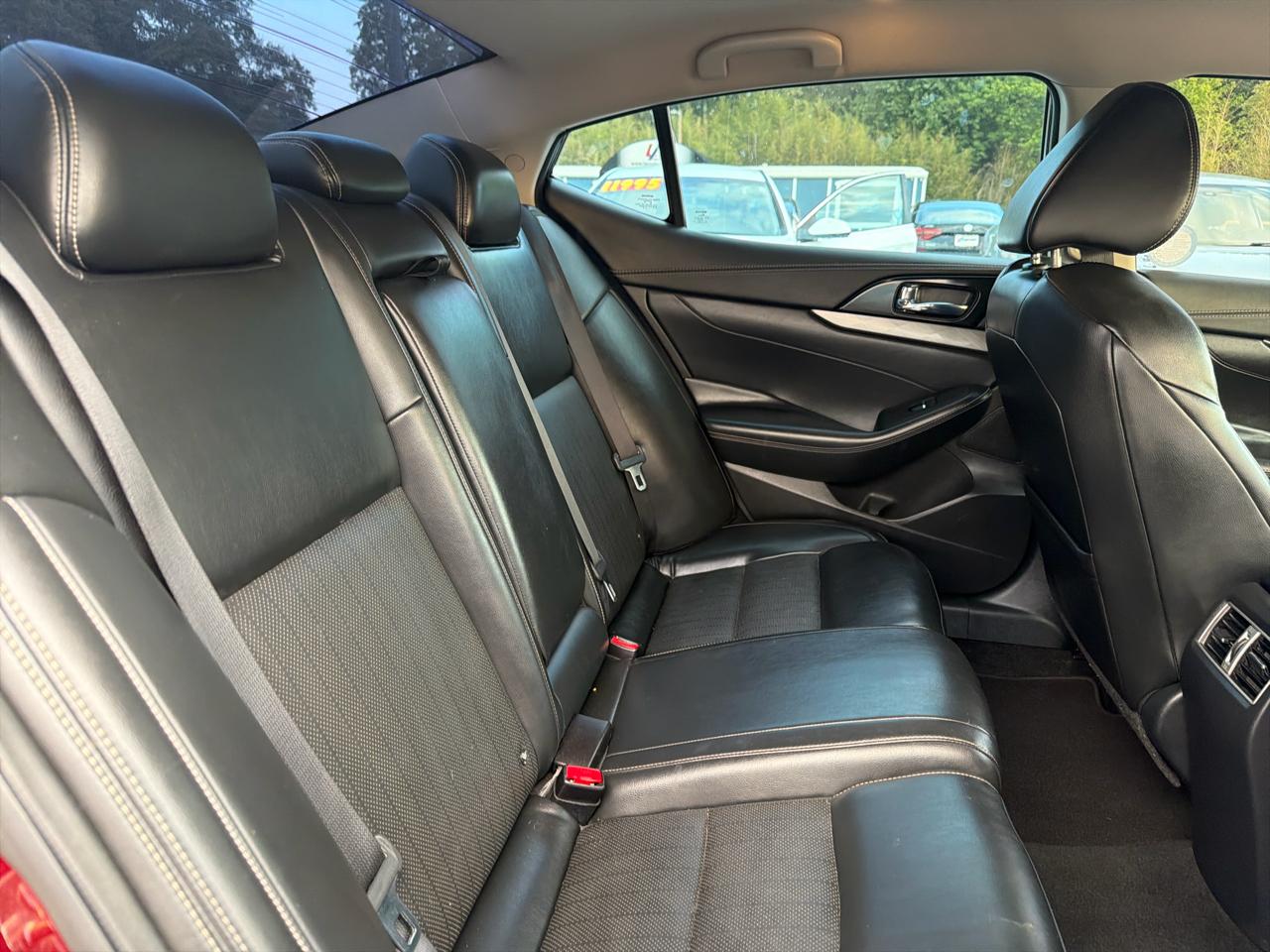 Nissan Maxima SV 3.5L *Ltd Avail* 2017