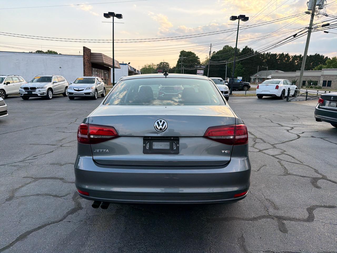 Volkswagen Jetta Sedan 4dr Auto 1.4T S 2016