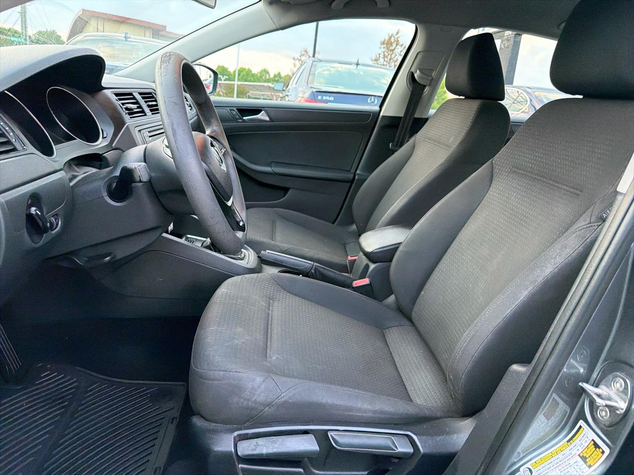 Volkswagen Jetta Sedan 4dr Auto 1.4T S 2016