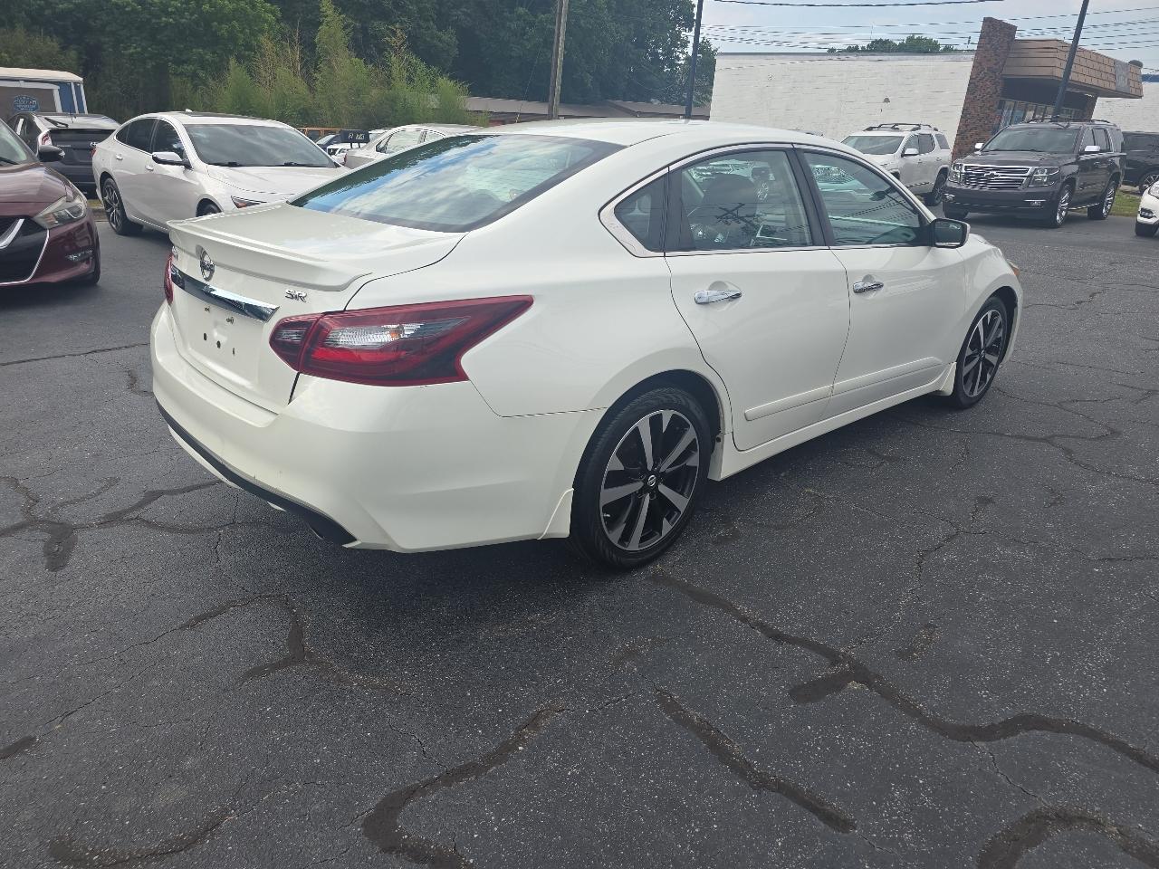 Nissan Altima 2.5 SR Sedan 2018