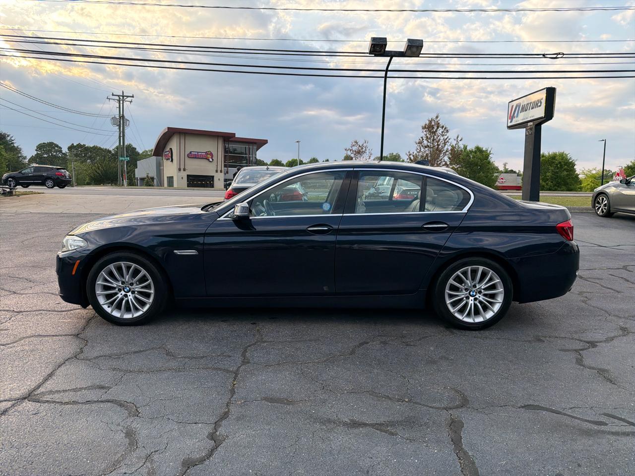 BMW 5 Series 4dr Sdn 528i RWD 2016