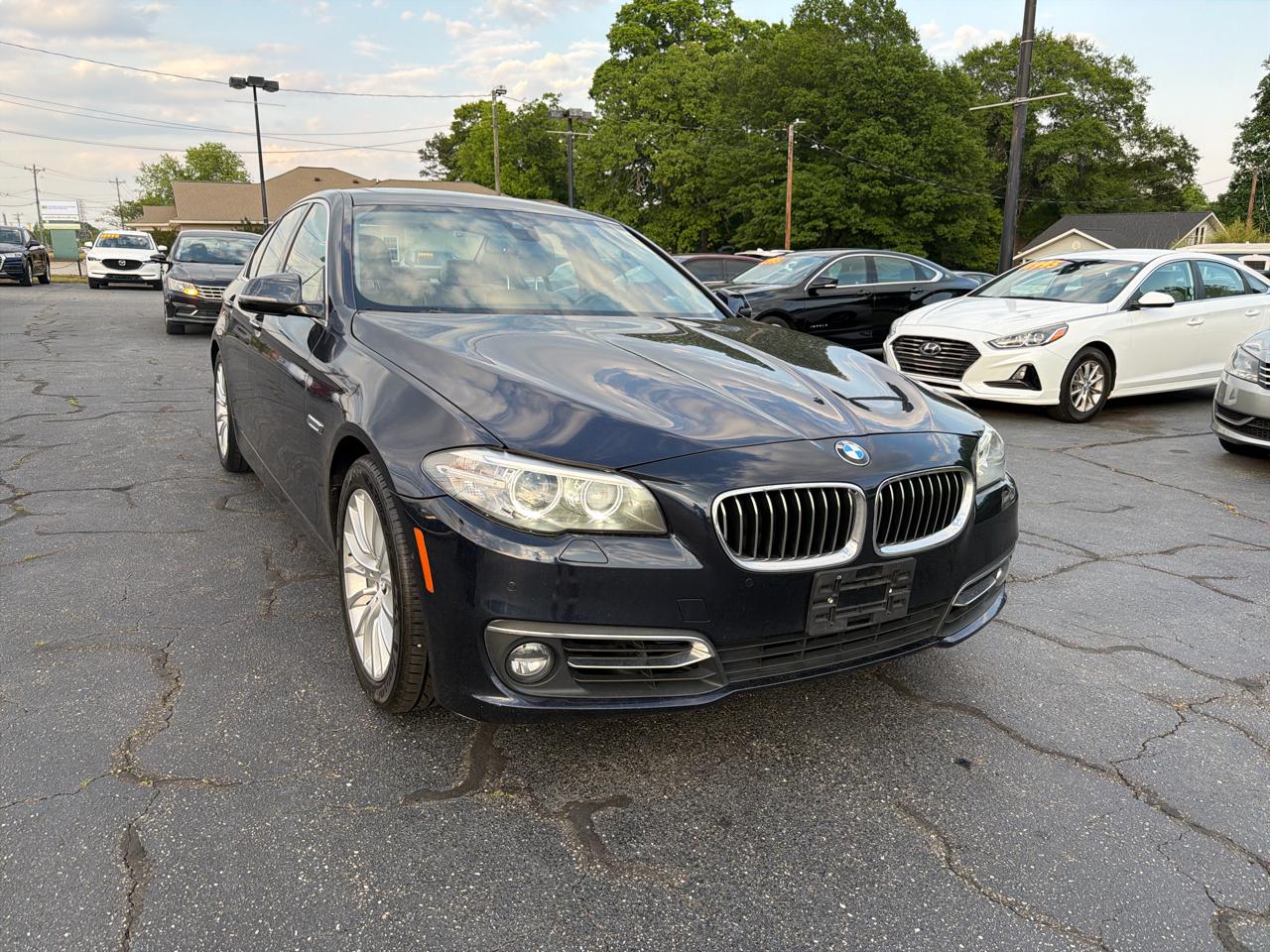 BMW 5 Series 4dr Sdn 528i RWD 2016