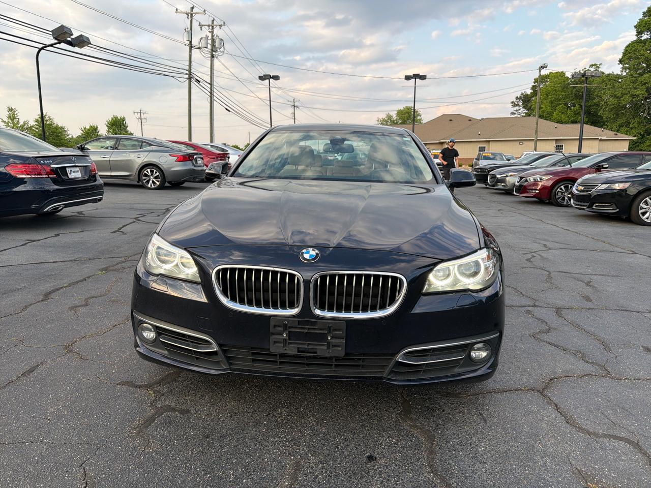 BMW 5 Series 4dr Sdn 528i RWD 2016