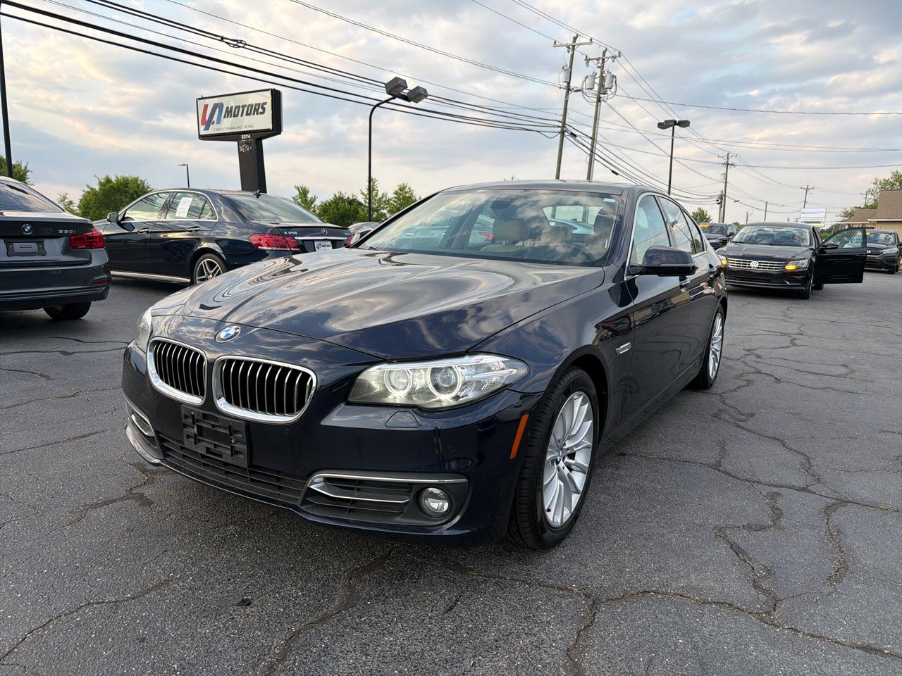 BMW 5 Series 4dr Sdn 528i RWD 2016