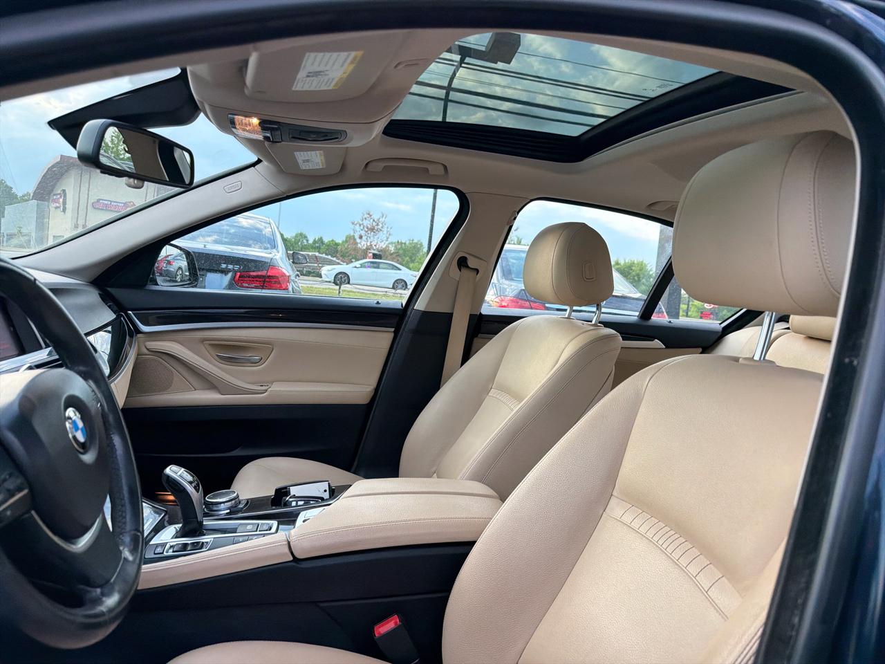 BMW 5 Series 4dr Sdn 528i RWD 2016