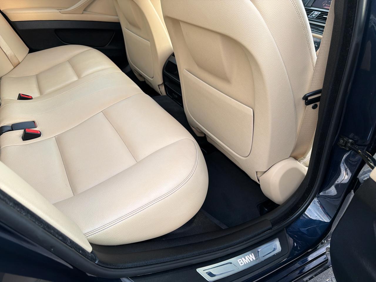 BMW 5 Series 4dr Sdn 528i RWD 2016