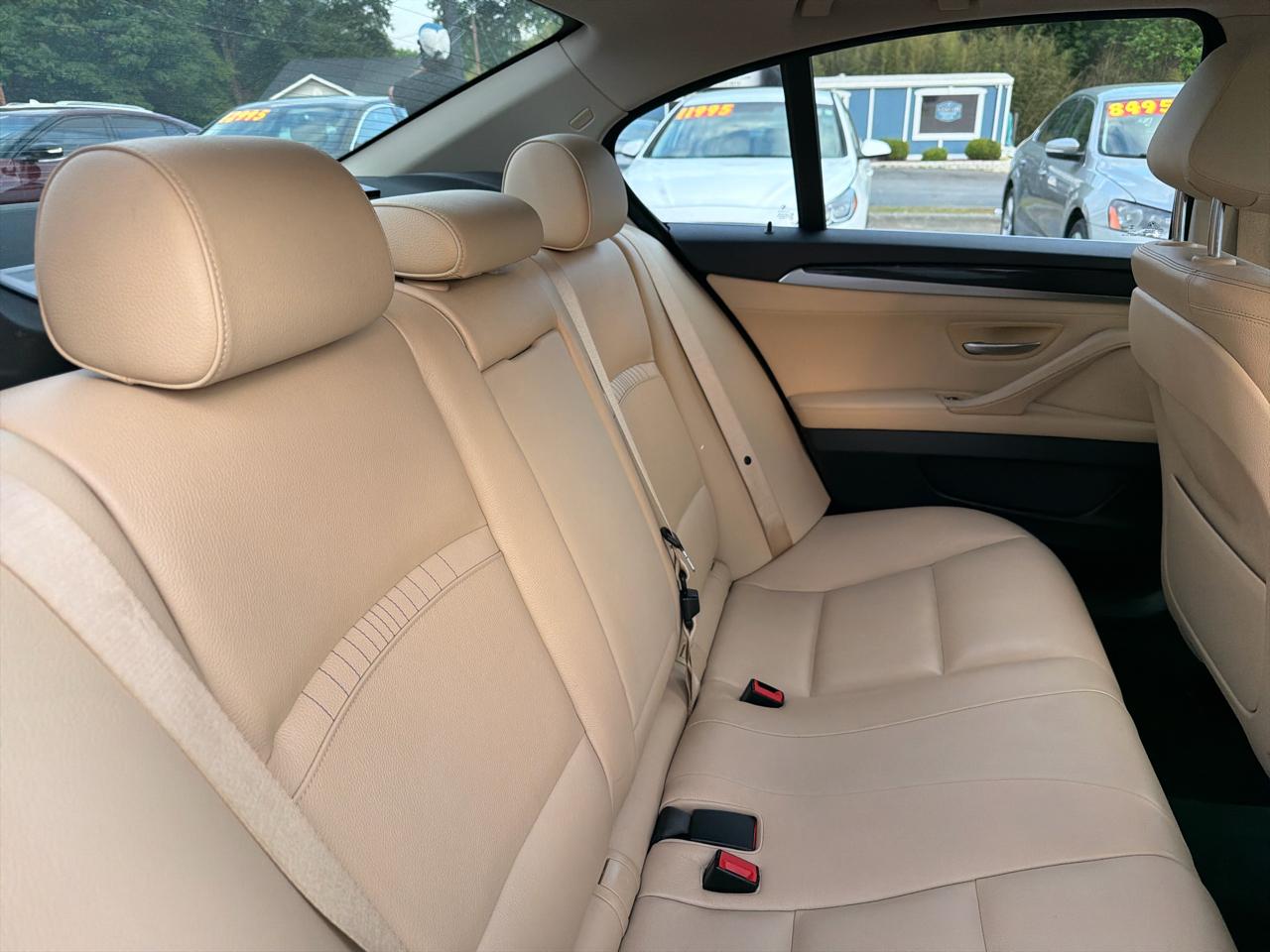 BMW 5 Series 4dr Sdn 528i RWD 2016