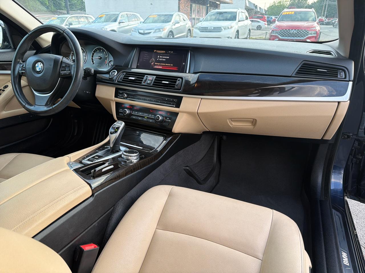 BMW 5 Series 4dr Sdn 528i RWD 2016