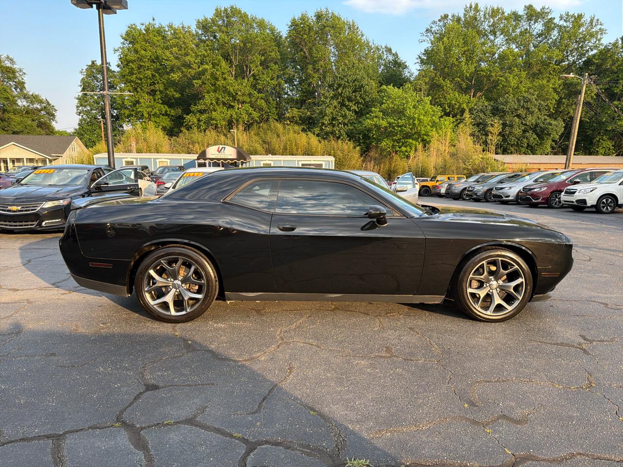 Dodge Challenger 2dr Cpe SXT 2016