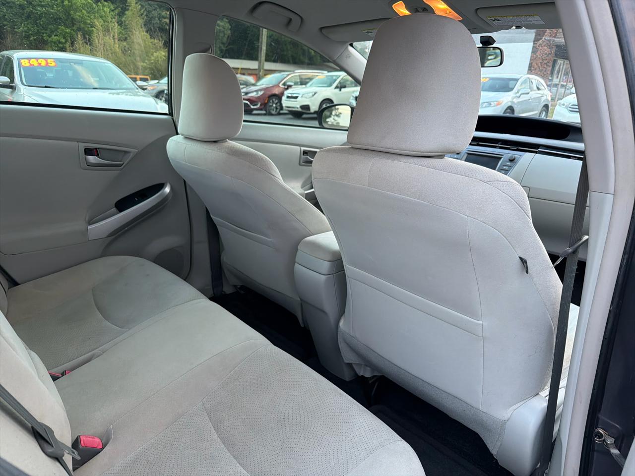 Toyota Prius 5dr HB Persona Series Special Edition (Natl) 2015