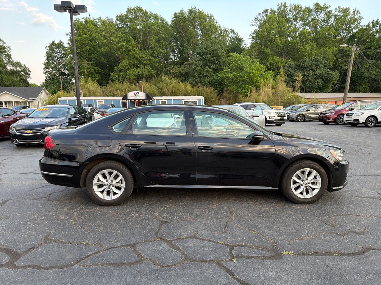 Volkswagen Passat 2.0T S Auto 2018