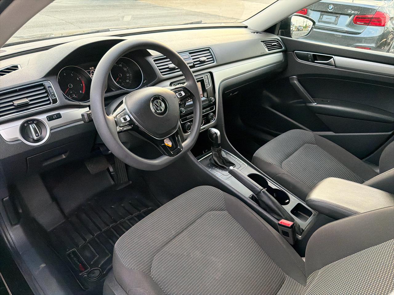 Volkswagen Passat 2.0T S Auto 2018