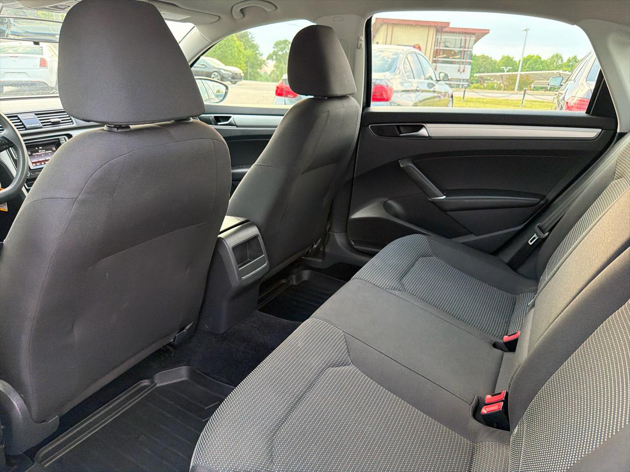 Volkswagen Passat 2.0T S Auto 2018