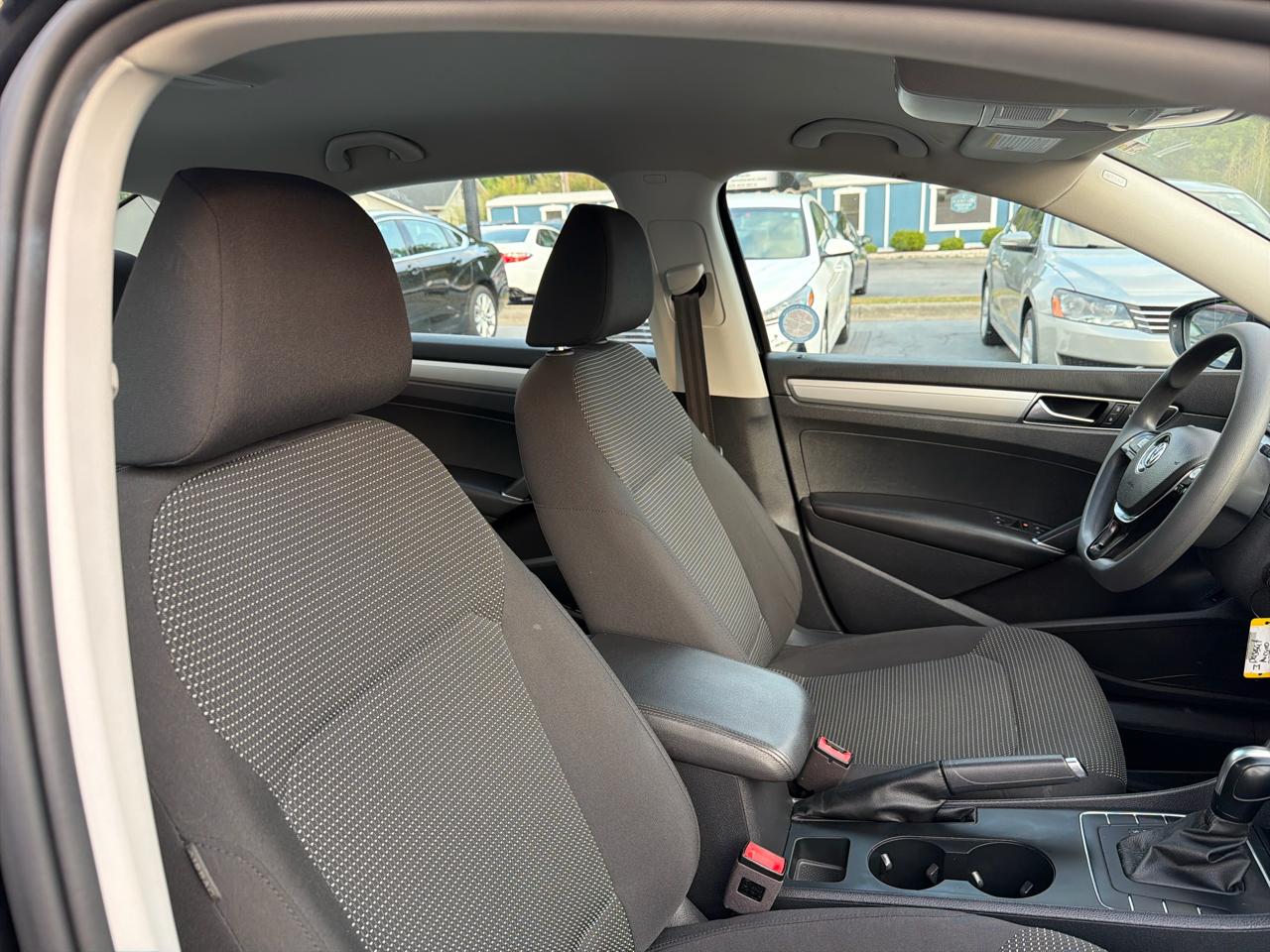 Volkswagen Passat 2.0T S Auto 2018