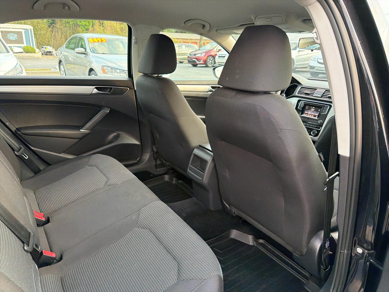 Volkswagen Passat 2.0T S Auto 2018