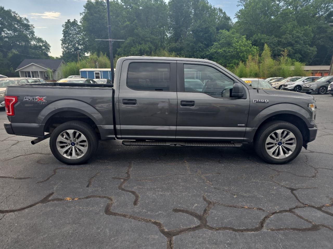 Ford F-150 Lariat 4WD SuperCrew 5.5' Box 2017