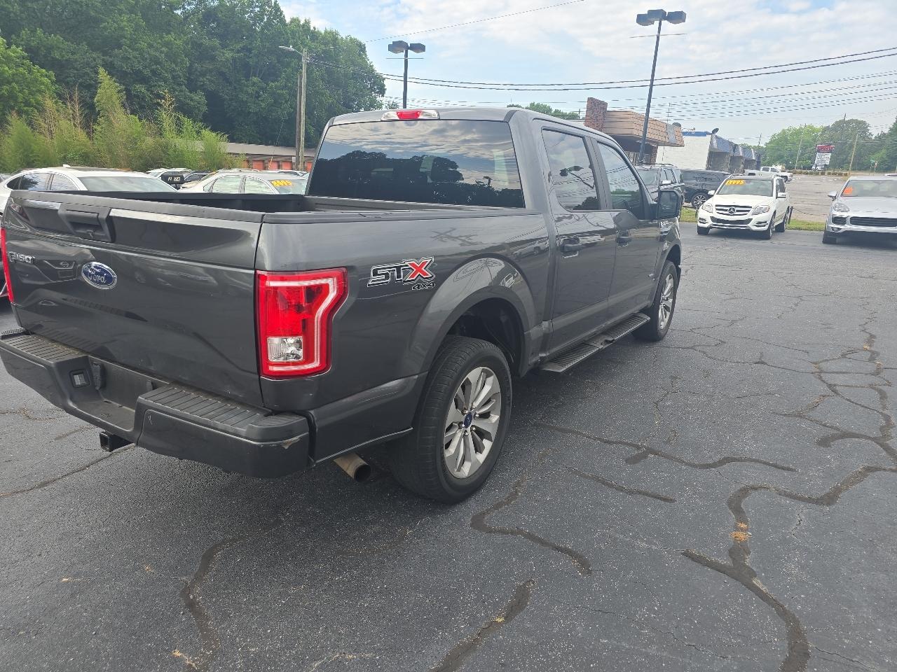Ford F-150 Lariat 4WD SuperCrew 5.5' Box 2017