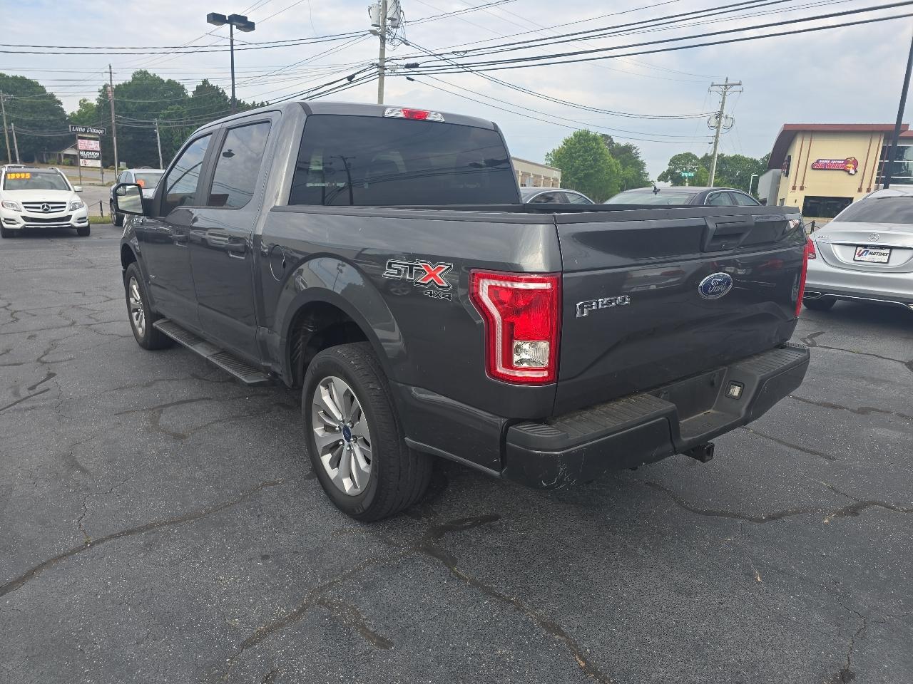 Ford F-150 Lariat 4WD SuperCrew 5.5' Box 2017