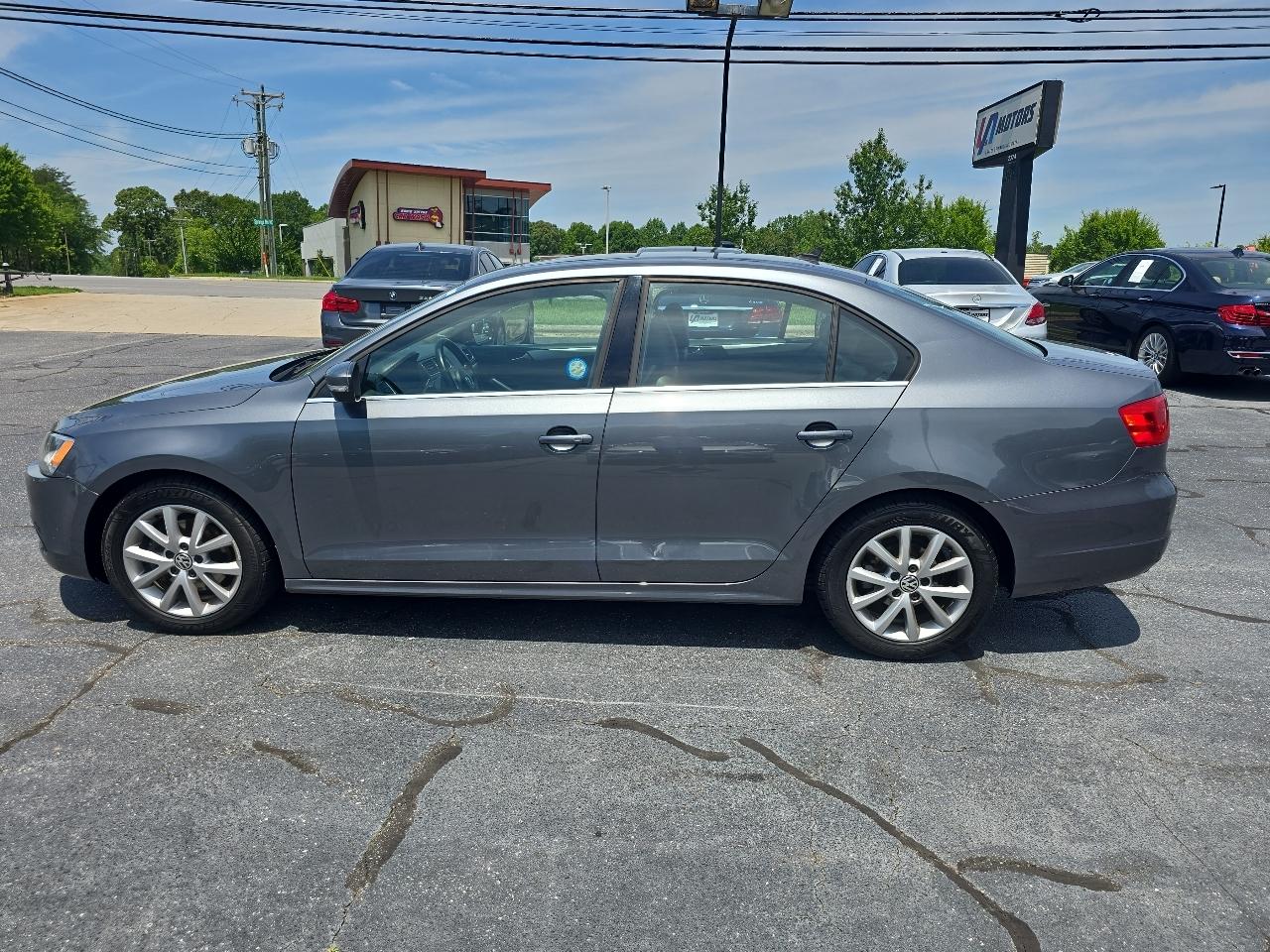 Volkswagen Jetta Sedan 4dr Auto SE PZEV 2014