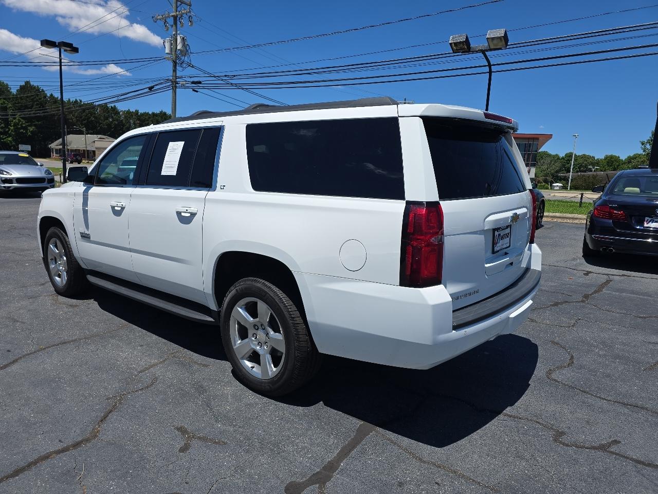 Chevrolet Suburban 4WD 4dr LT 2020