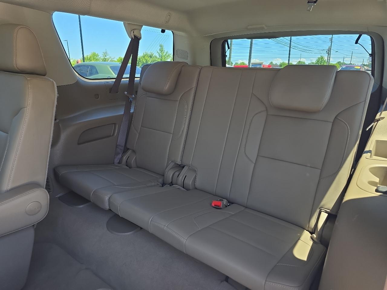 Chevrolet Suburban 4WD 4dr LT 2020