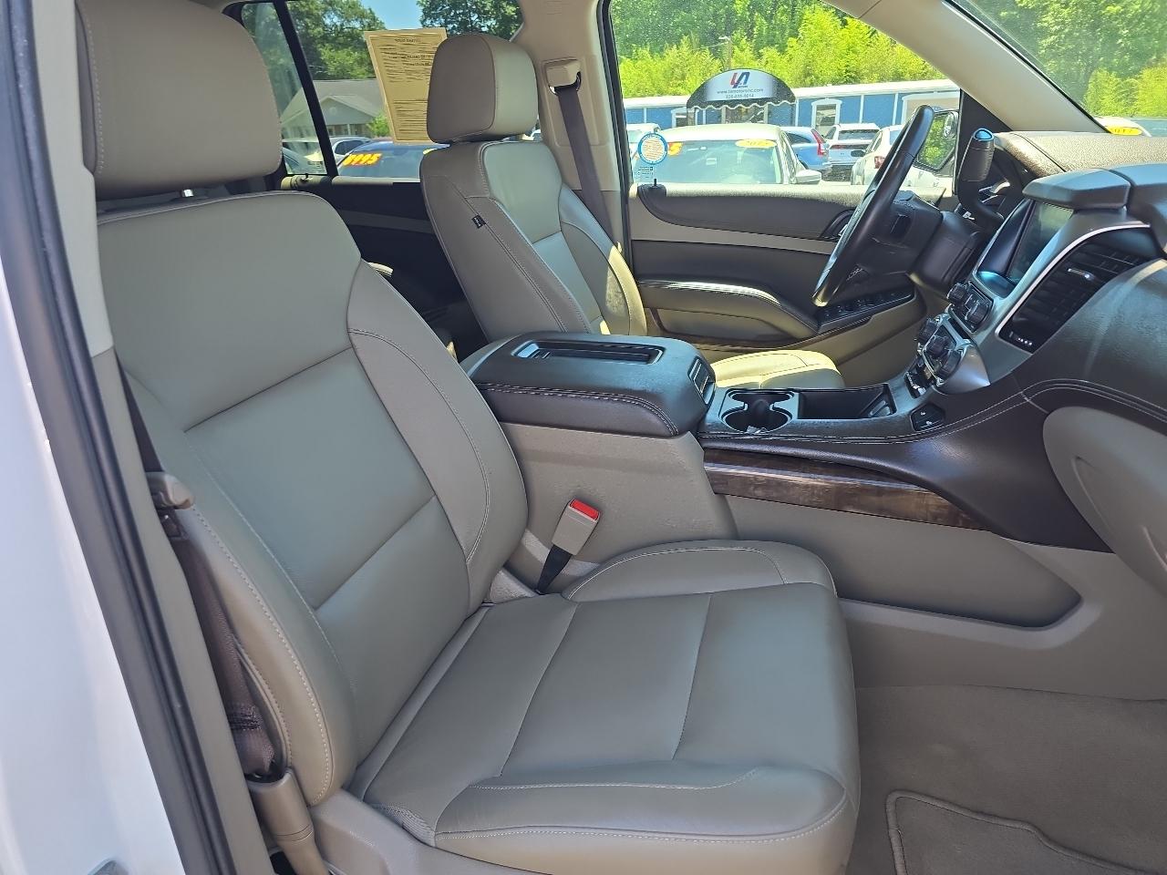 Chevrolet Suburban 4WD 4dr LT 2020