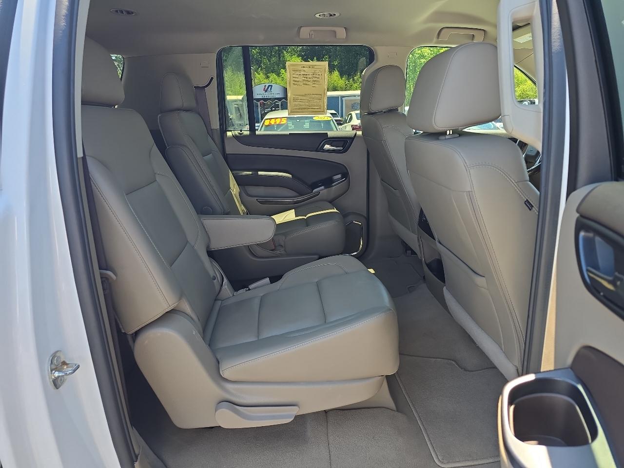 Chevrolet Suburban 4WD 4dr LT 2020