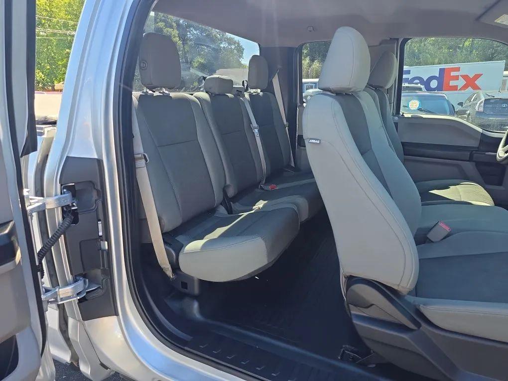 Ford F-150 4WD SuperCab 145" Lariat 2016