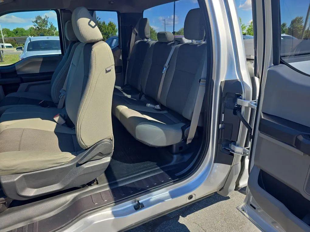 Ford F-150 4WD SuperCab 145" Lariat 2016