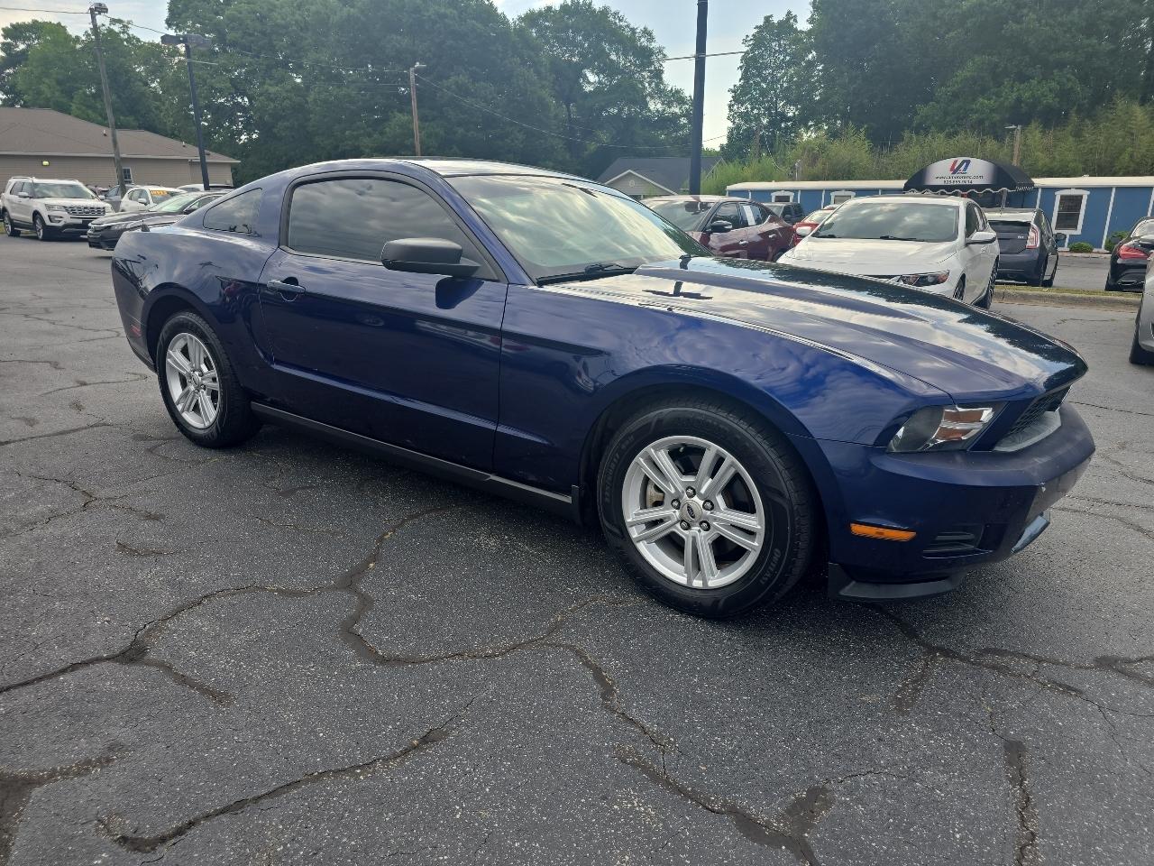 Ford Mustang 2dr Cpe V6 2011
