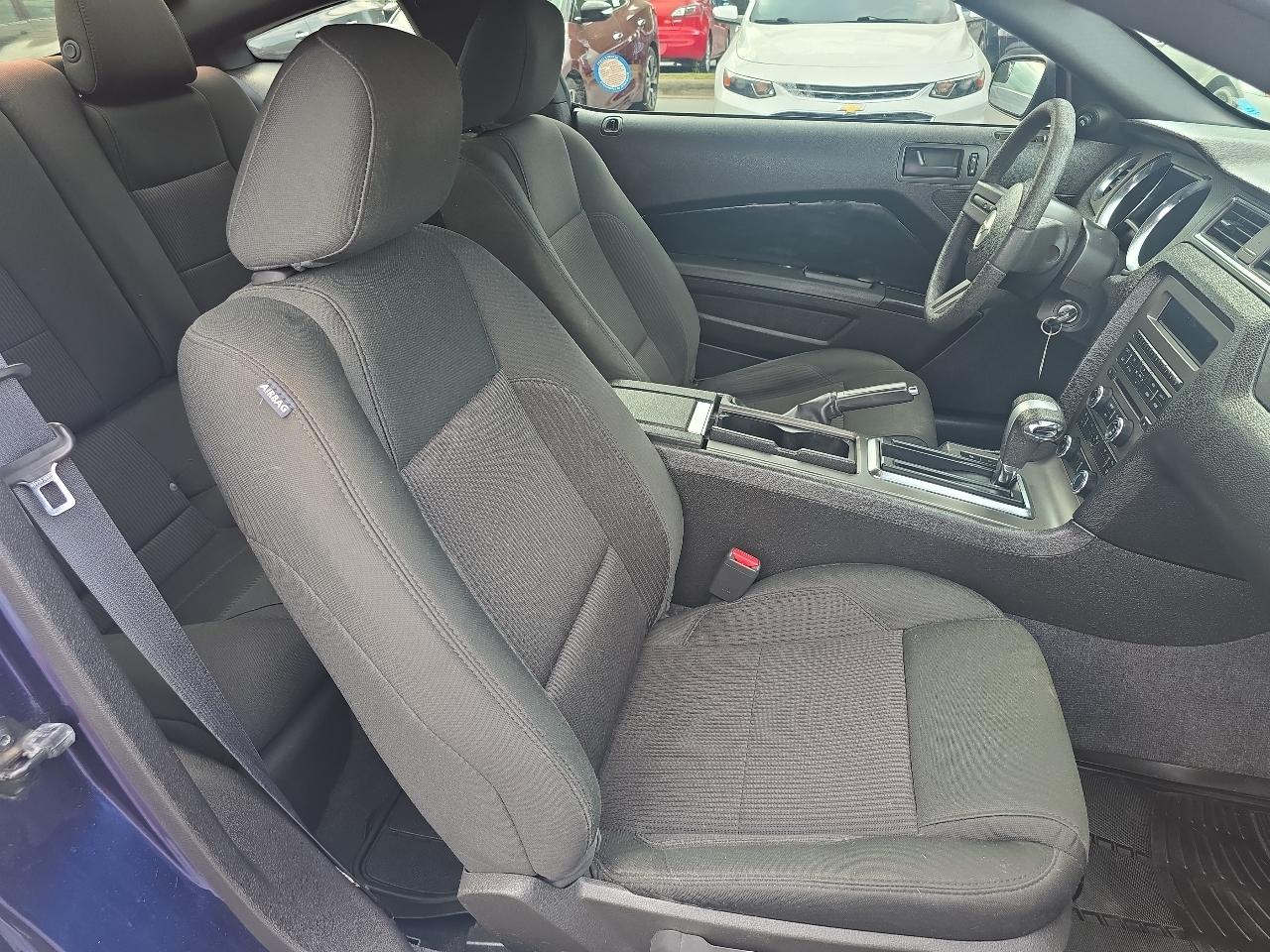 Ford Mustang 2dr Cpe V6 2011