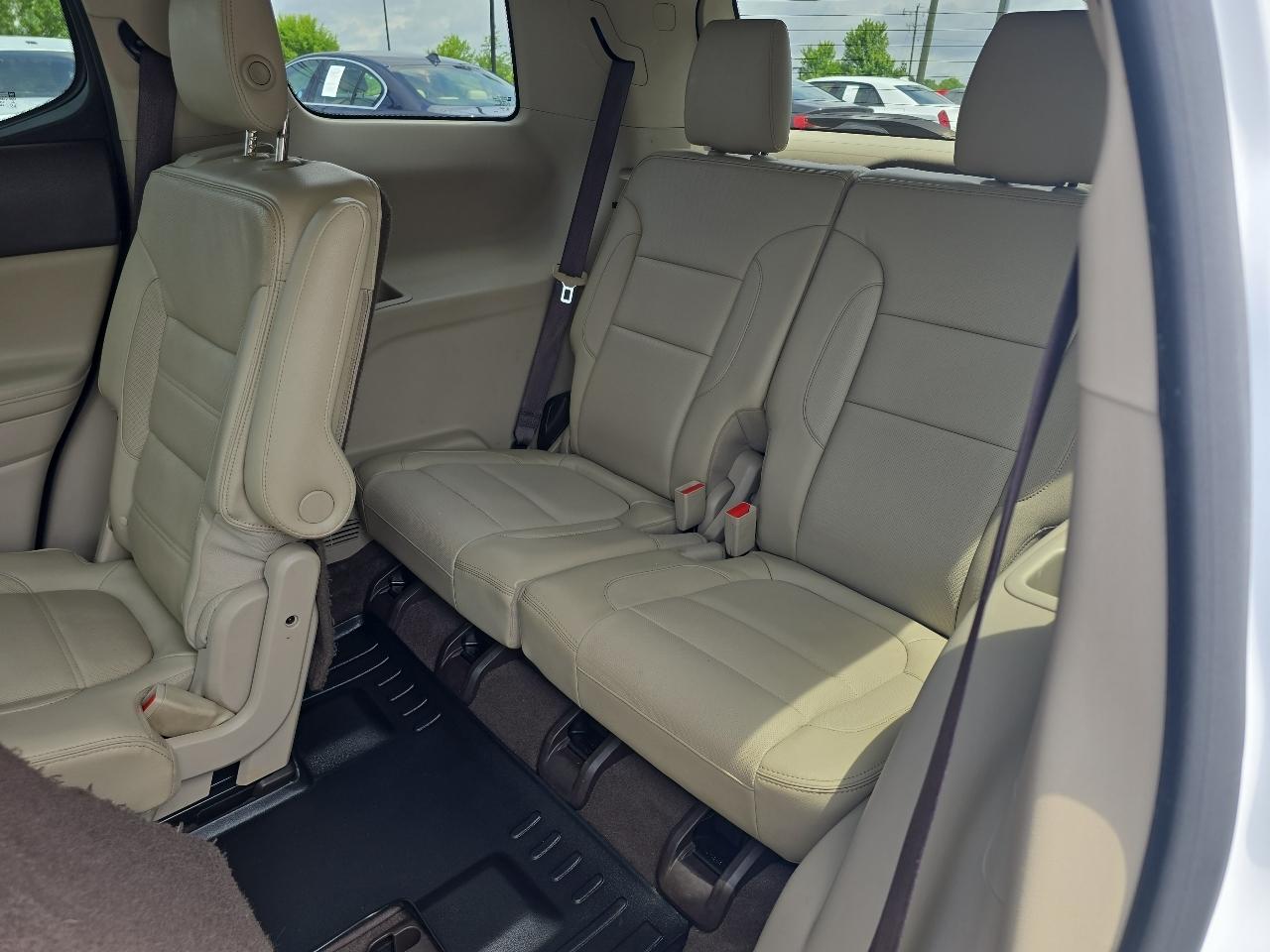 GMC Acadia FWD 4dr Denali 2017
