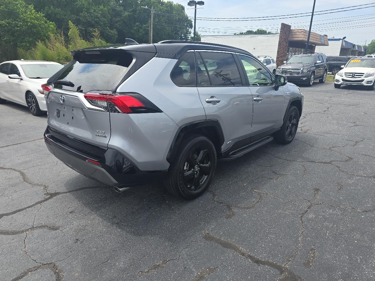 Toyota RAV4 Hybrid XSE AWD (Natl) 2019