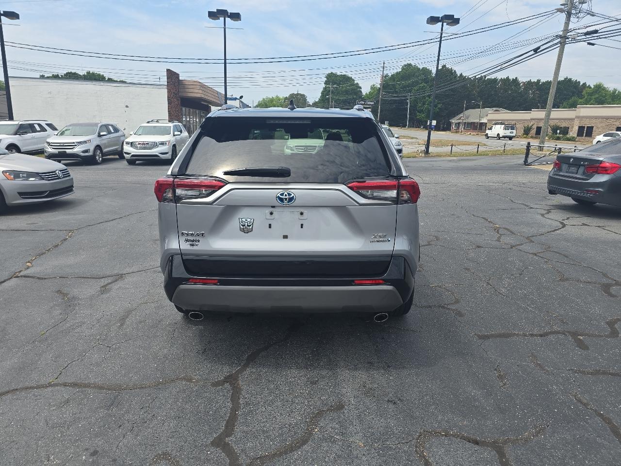 Toyota RAV4 Hybrid XSE AWD (Natl) 2019