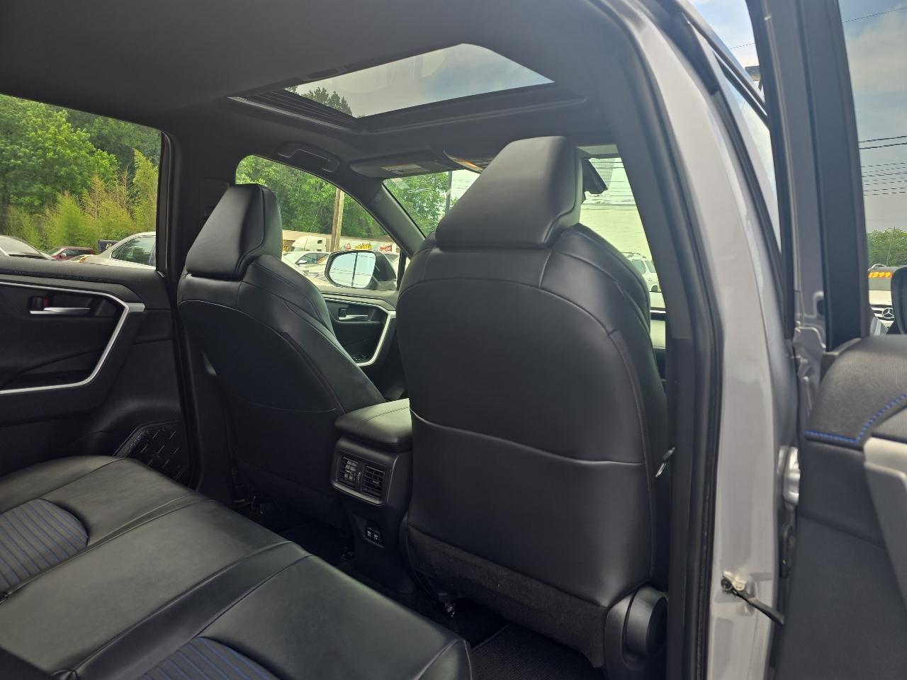 Toyota RAV4 Hybrid XSE AWD (Natl) 2019