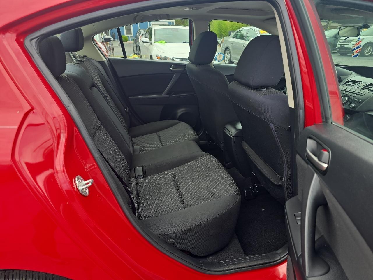 Mazda MAZDA3 4dr Sdn Man i Touring 2013