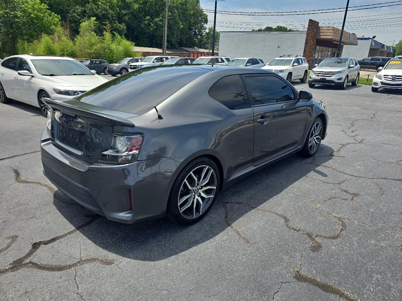 Scion tC 2dr HB Man (Natl) 2014