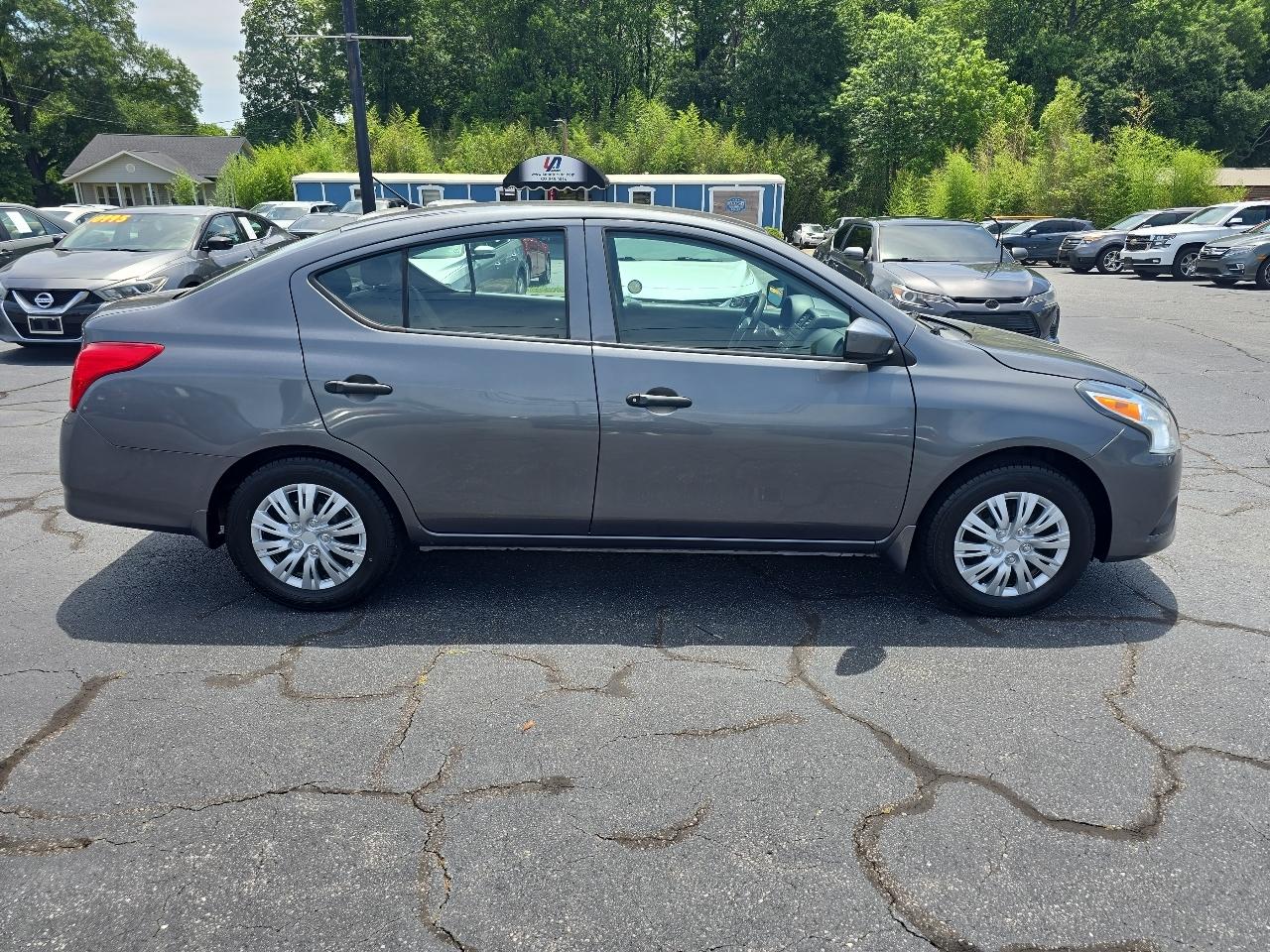 Nissan Versa Sedan S Manual 2018