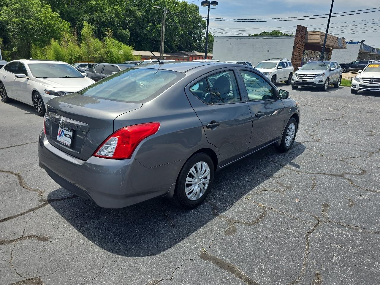 Nissan Versa Sedan S Manual 2018