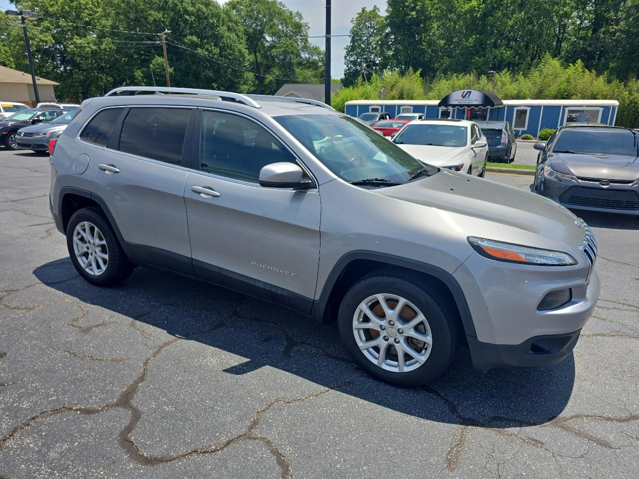 Jeep Cherokee FWD 4dr Latitude 2016