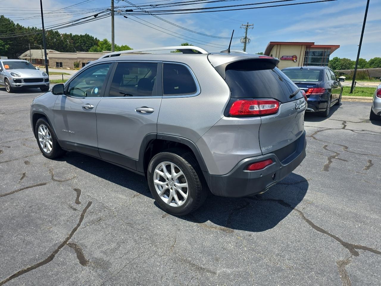 Jeep Cherokee FWD 4dr Latitude 2016