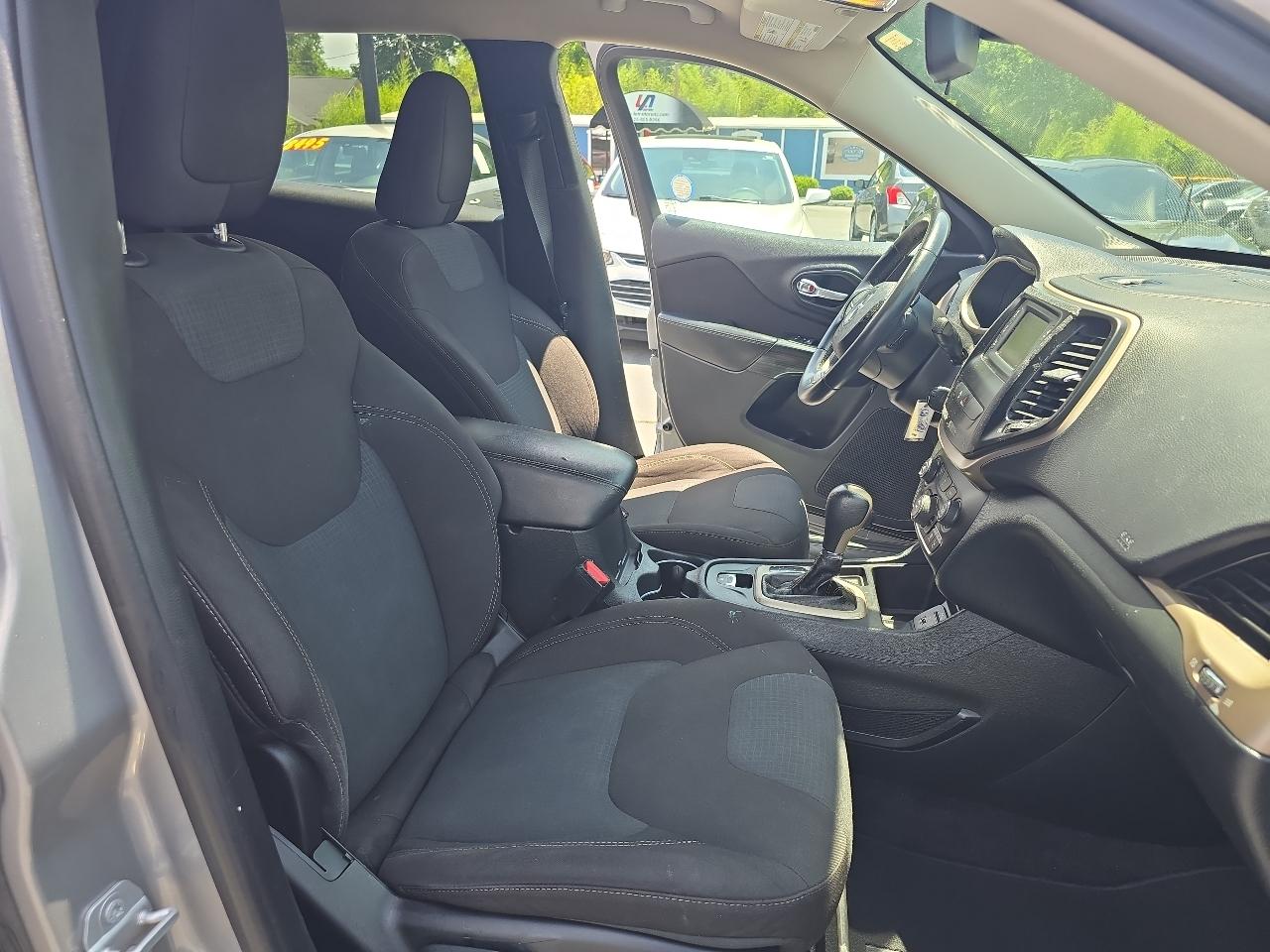 Jeep Cherokee FWD 4dr Latitude 2016